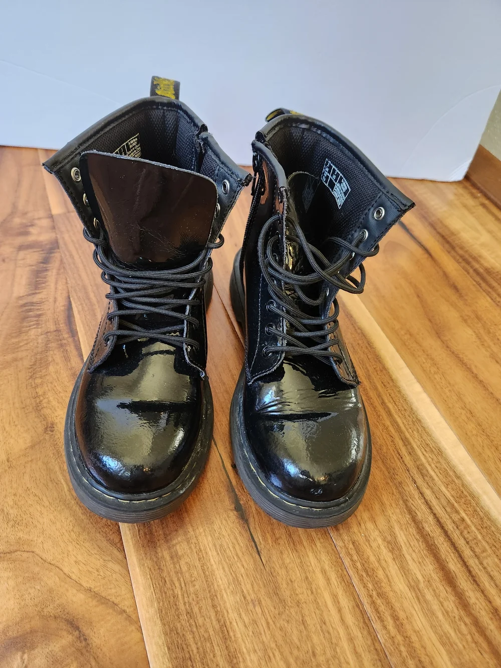 Dr. Martens 1460 Black Patent Side-Zip Ankle Boots. Youth 3
